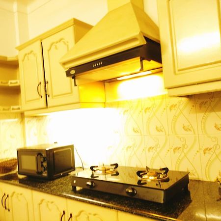 Hotel Jj Inn Kochi Eksteriør bilde