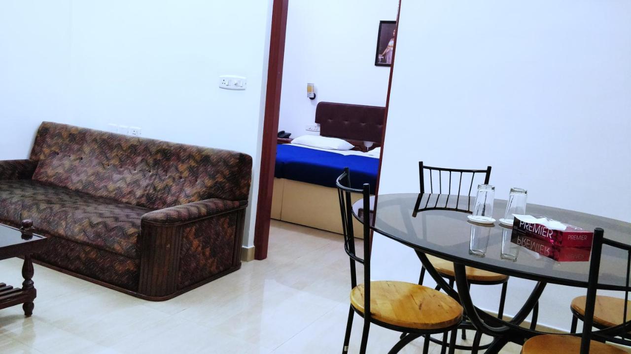 Hotel Jj Inn Kochi Eksteriør bilde